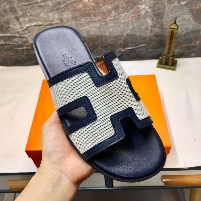 H**mes slippers